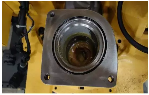 FANUC機(jī)器人保養(yǎng)： J1軸馬達(dá)更換流程